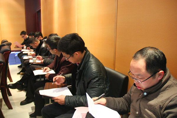 铜仁市目标绩效考核组莅临伟德官网指导工作