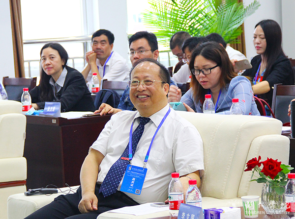 中国—东南亚“中外高等教育发展论坛”在伟德官网举行