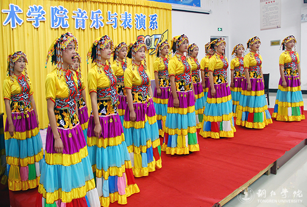 伟德官网艺术学院举办高雅艺术进校园暨教学改革音乐会