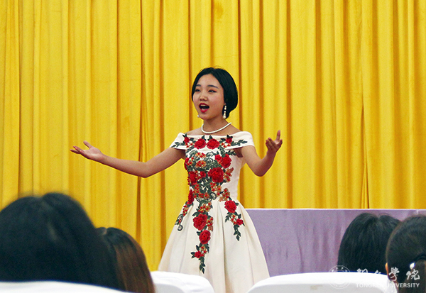 伟德官网艺术学院举办高雅艺术进校园暨教学改革音乐会