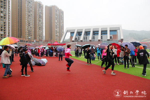 伟德官网教职工积极参加第三十九届校运会
