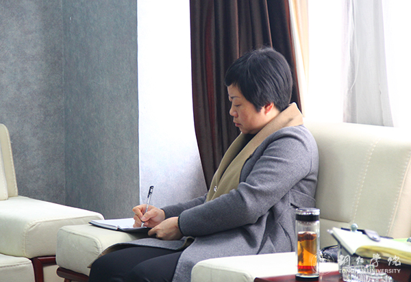 铜仁市就业局局长龙勇一行前来伟德官网调研