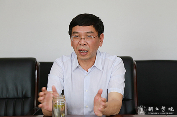 市水务局与伟德官网洽谈龙塘河治理项目