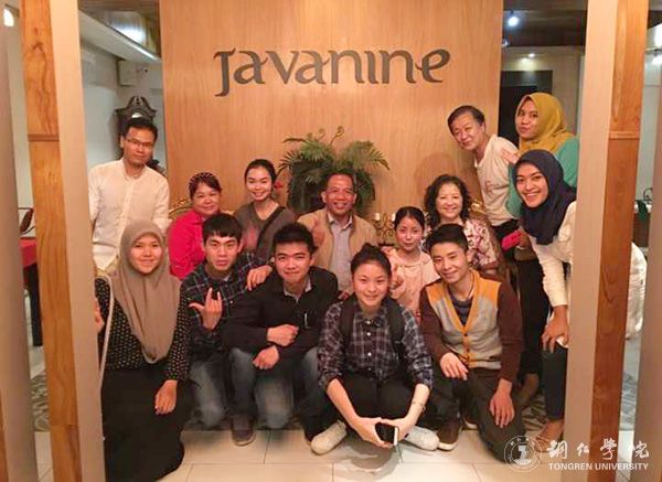 伟德官网2017年春季派出42名学生赴国（境）外学习