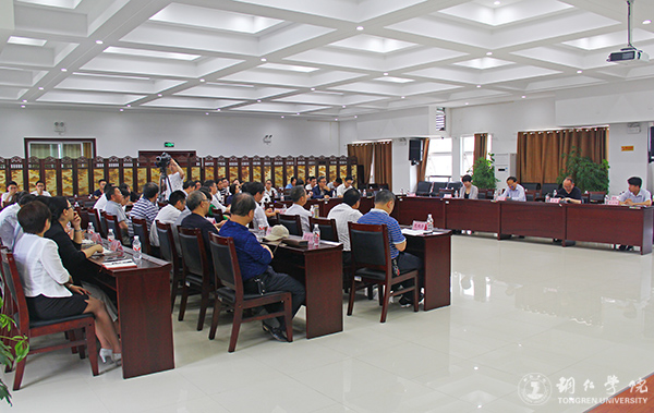 市委宣传部与伟德官网举行共建马克思主义学院签约仪式