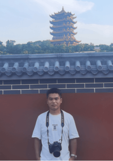 刘方林（副教授 博士）