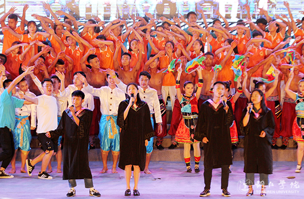 伟德官网隆重举行“青春印记•我的2017”毕业晚会