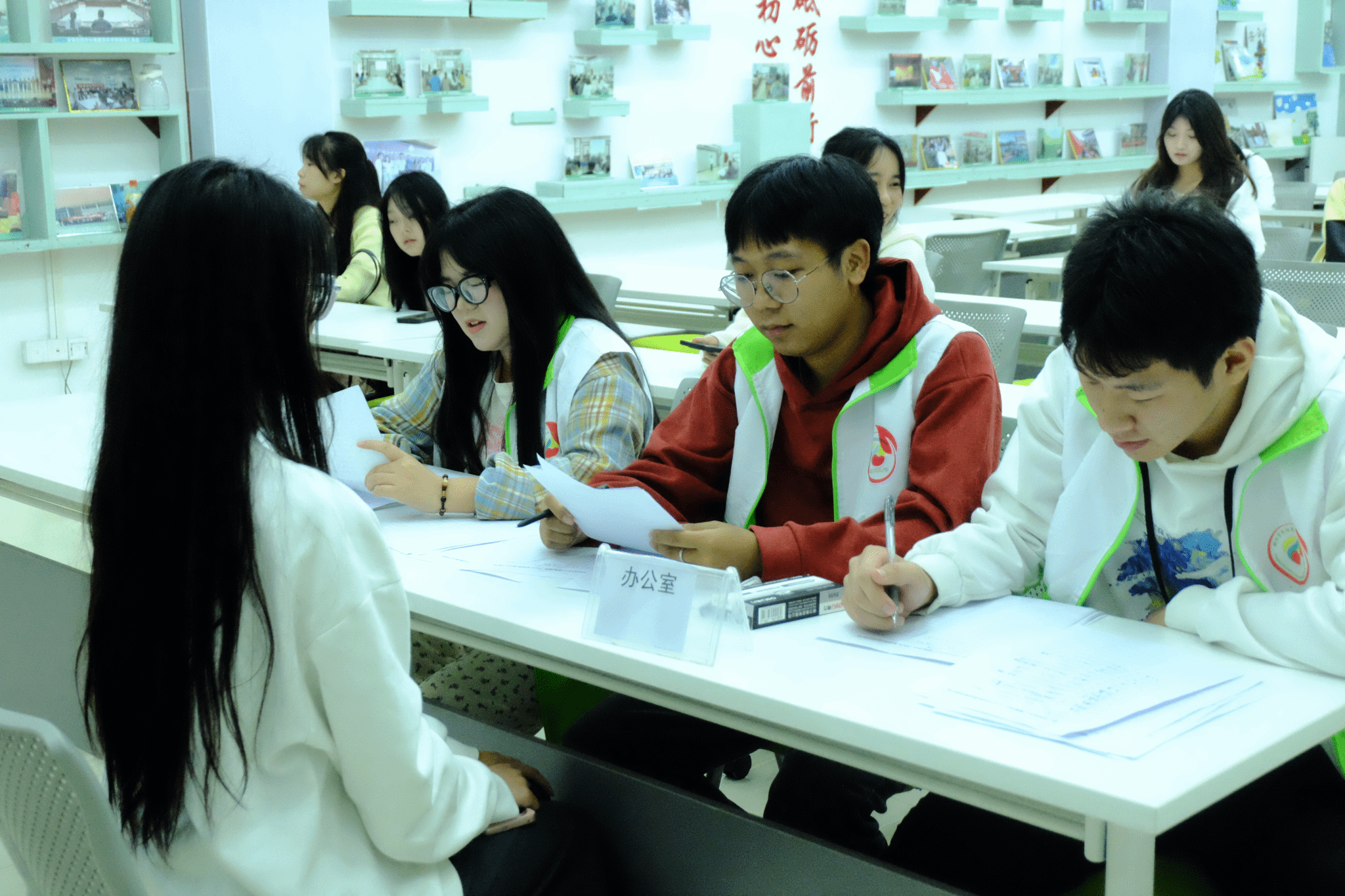 伟德官网阳光心理服务队招...