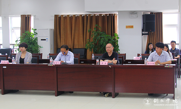 市委宣传部与伟德官网举行共建马克思主义学院签约仪式