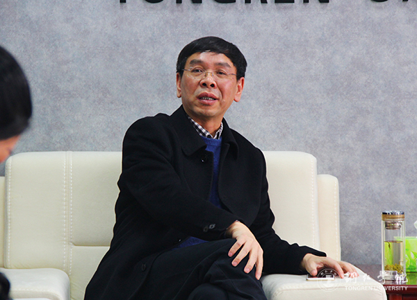 铜仁市就业局局长龙勇一行前来伟德官网调研