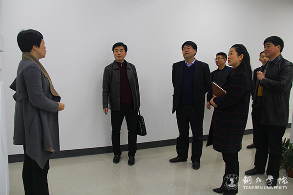 铜仁市就业局局长龙勇一行前来伟德官网调研